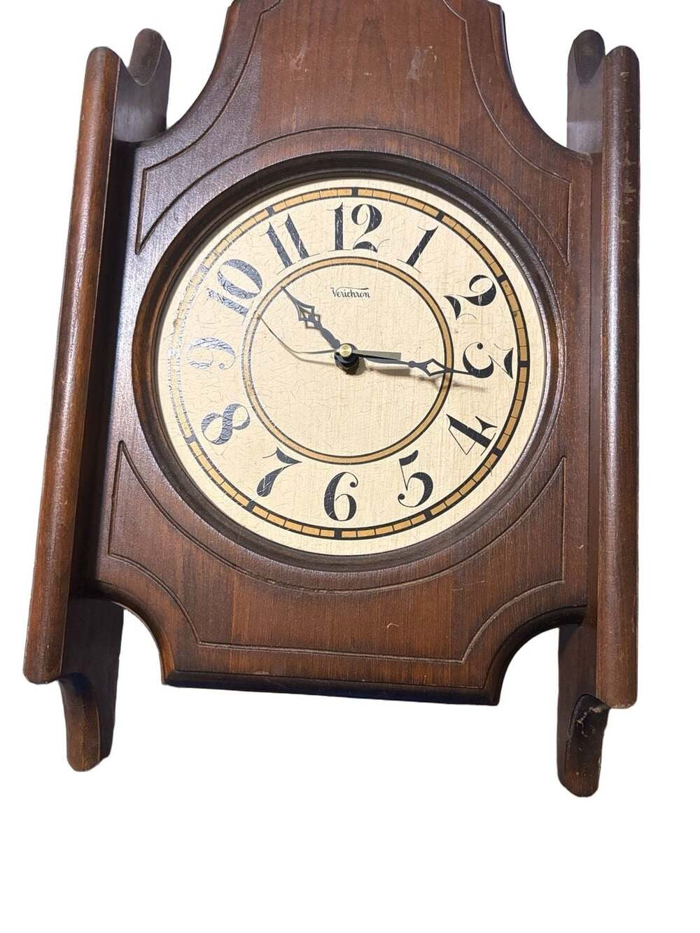 Verichron VTG Wooden Wall Clock Brown  FOR PARTS ONLY.